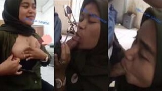Mahasiswi Hijab Hisap Peju